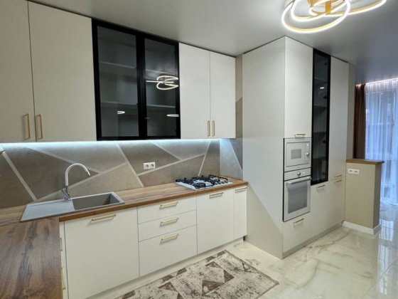 Продаж пентхауса на Рівненській Черновцы