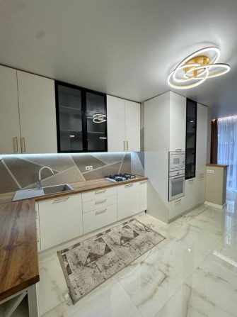 Продаж пентхауса на Рівненській - фото 1