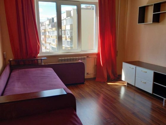 Продам 2-кімнатну квартиру біля метро Позняки. Киев