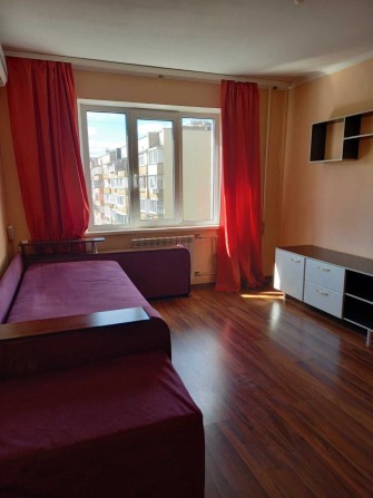 Продам 2-кімнатну квартиру біля метро Позняки. - фото 1