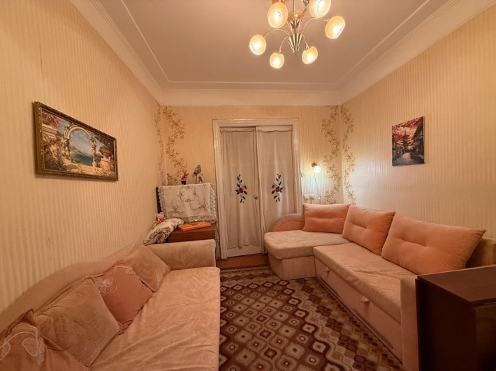 Продаж 2во кімнатної квартири Центр міста  Вал - фото 1