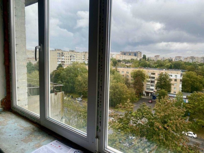 Продається 1 к квартира на проспекті Юності 4561 - фото 1