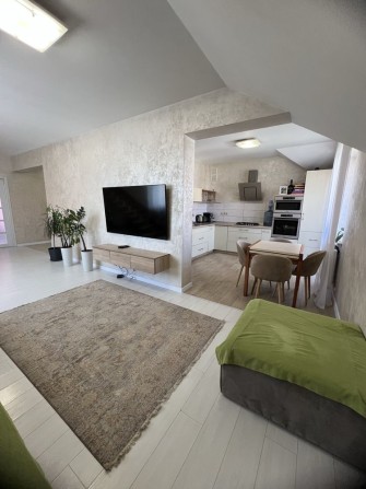 Продається двокімнатна квартира - фото 1