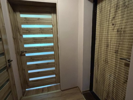 Продаж затишної двох кімнатної квартири по вул.Лавріщева(Шухевича) Ужгород