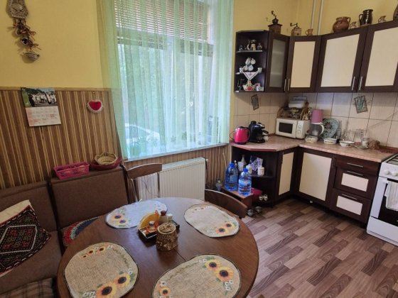 Продаж квартири в центрі міста під комерцію 112кв.м. Ужгород