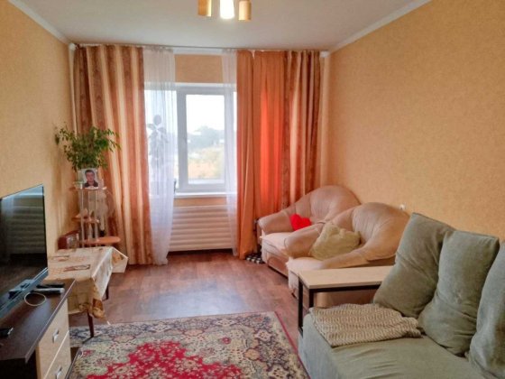 3кімнатна - ремонт, меблі і техніка на Космонавтів, р-н Рокосовського Чернигов