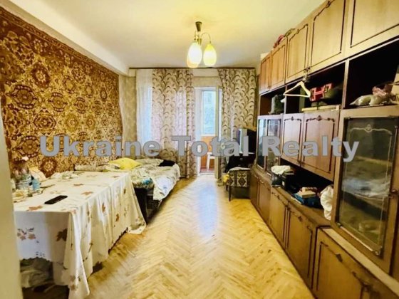 Метро Лісова! 2 кімнатна квартира! Вулиця Кубанської України 31 Киев