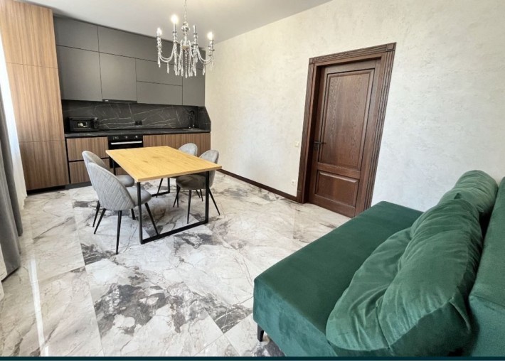 Продаж квартири. - фото 1