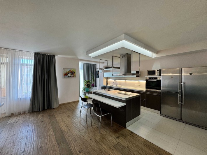 Ексклюзивна 2-рівнева 216м2 з великою терасою Ліко Град 2 (М) Іподром - фото 1