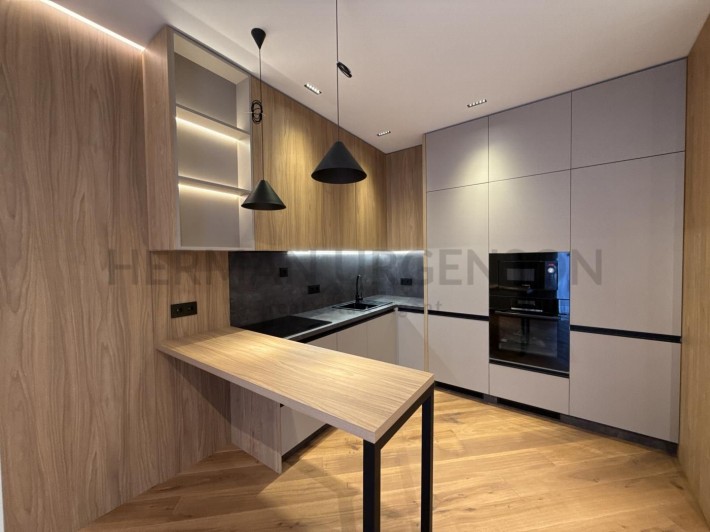 Продаж 1к квартири 48 м.кв / ЖК Crystal, вул. Бобяка - фото 1