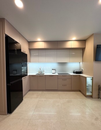 Продаж просторої 2-х кімнатної квартири по Байди Вишневецького 97 - фото 1