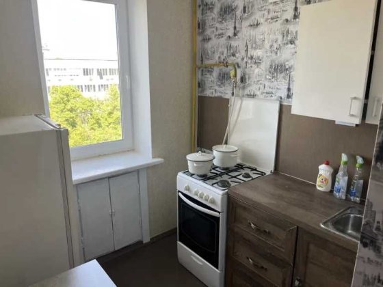 Продам 1кім кв  зручна локація Чернигов