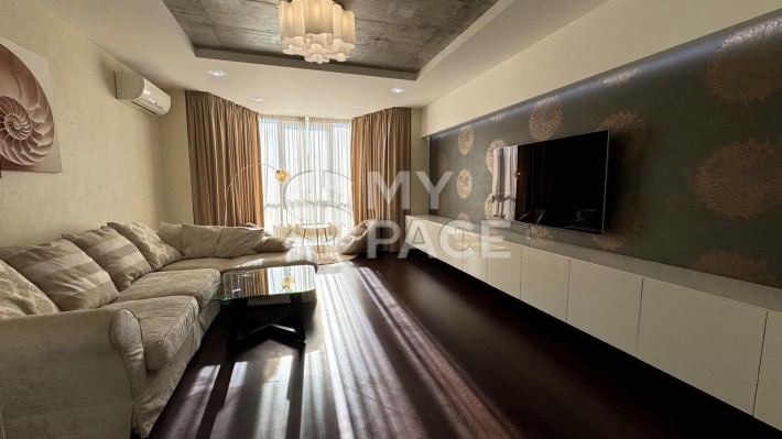 ЖК Сонячна Брама, вул. Юлії Здановської 71г, один з кращих ЖК в районі - фото 1