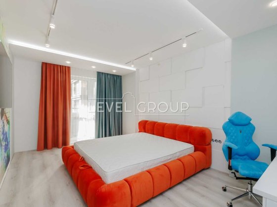 2-к квартира (91 м2) з дизайнерським ремонтом в ЖК Obolon Residences Київ