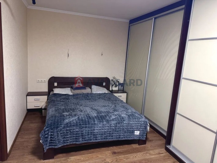 Продам 2х комнатную квартиру на Победе - фото 1