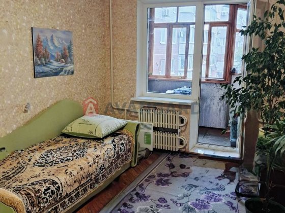 Продам 3-к квартиру, бульвар Славы дом 27, Победа-6, чешка! Днепр