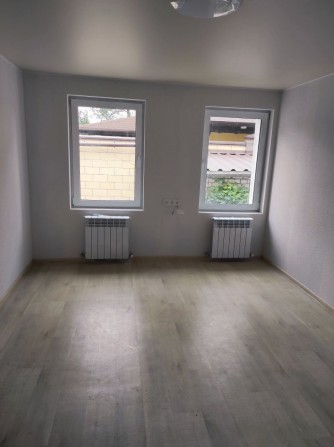 Ключи! Продам 2 комнатную квартиру на земле с новым ремонтом! Центр - фото 1