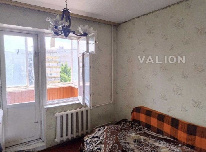 Продаж квартири для сім’ї: 3 кімнати, Дарницький район, біля парку - фото 1