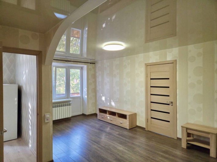 Продам  2-квартиру  пр. Богдана Хмельницького 41  | З Ремонтом - фото 1