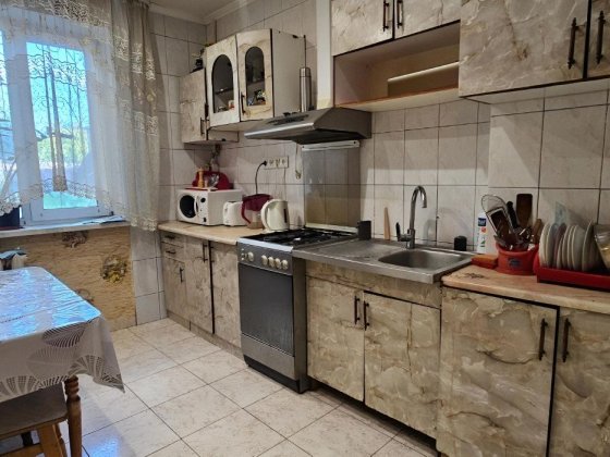 3 кімнатна квартира Київ. Ушакова.  5хв  Академмістечко Київ