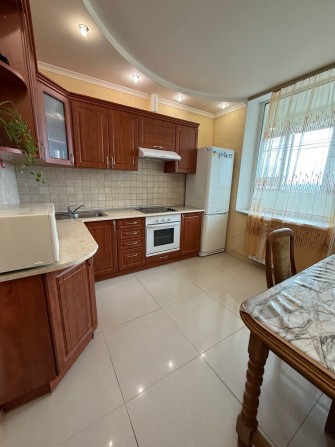 Продаж однокімнатної квартири 43м.Верховинна,35.Метро Житомирська.Без% - фото 1