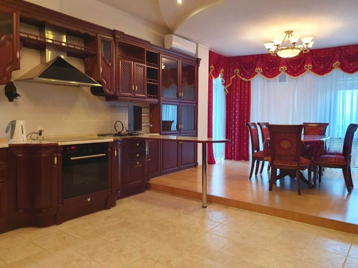 4-к. квартира з підземним паркінгом. 170 м. Метро Політехнічн інститут - фото 1