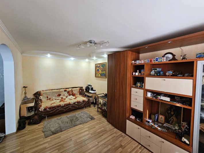 Продам 1 ком.квартиру с ремонтом  на ж/м Солнечном - фото 1