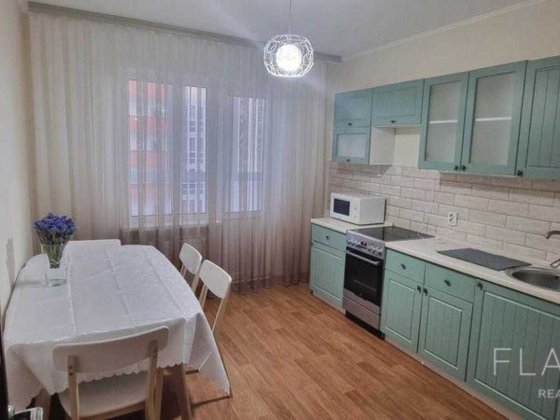 Продаж 2к квартири Патріотика Русової 5б. Гмирі, Чавдар, Осокорки Київ