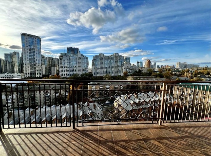 Продам квартиру ЖК 52 Перлина (Pechersk Plaza) Стеля - 4 метри Видова - фото 1