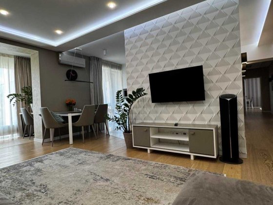 ВЛАСНИК ПРОДАМ 4к Простора квартира у ЖК "Салют" на Перемозі. Днепр