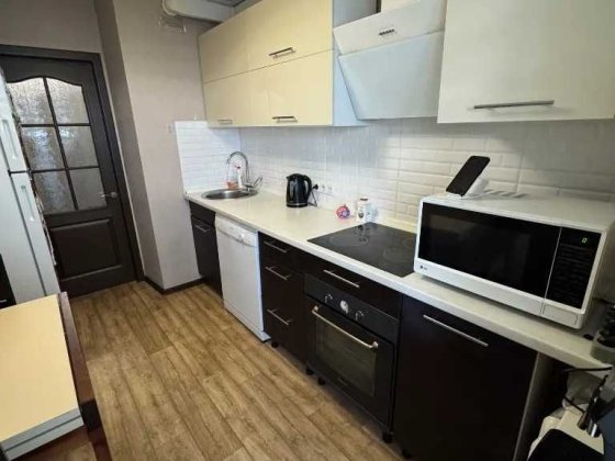 Продам 3к квартиру на ж.м. Тополь-1 Днепр