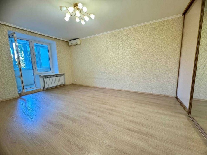 Продам большую 1к новый дом р-н Титова - фото 1