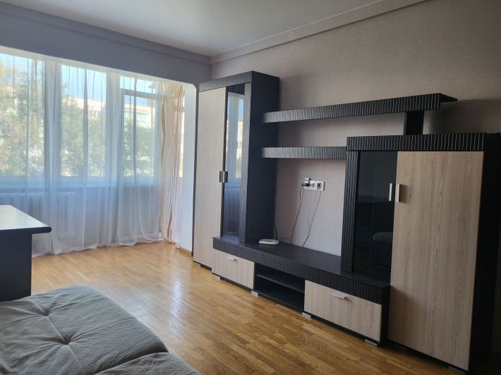 Затишок у центрі, 2-кім. квартира 55 м кв,  м.Печерська 2 хв. - фото 1