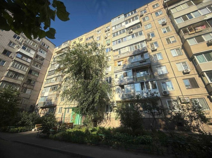 Продам затишну 2 к квартиру в затребуваному будинку на Калиновій 61 - фото 1