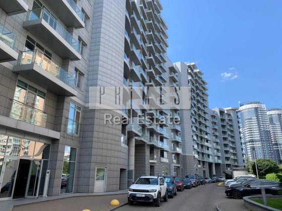 Єдина квартира без ремонту Riviera Riverside вид на Дніпро 4 кім 117м2 Киев