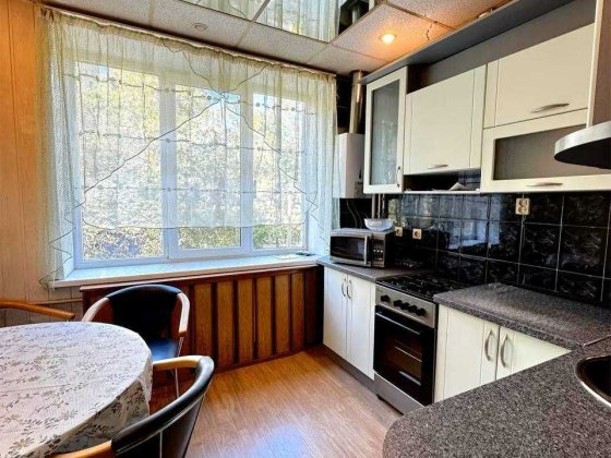 Продам 2к квартиру, 66м2, Центр/район Набережной/Поплавок Днепр