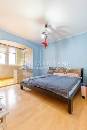 Продаж 2к квартири на Позняках, пр-т. Григоренка, Дарницький р-н. - фото 1