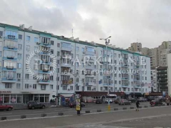 ЦЕНТР Палац Україна Продам 2к квартиру возле метро Большая Васильковск Київ