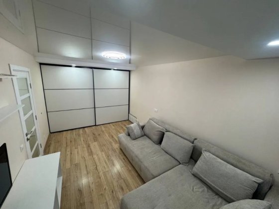 Продам 2 ком квартиру на Левобережном! Днепр