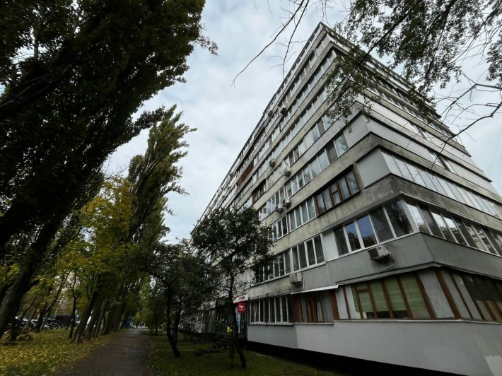 Продаж квартири біля  метро Житомирська! - фото 1