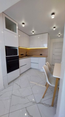 Продам современную 3к квартиру Левый берег - фото 1