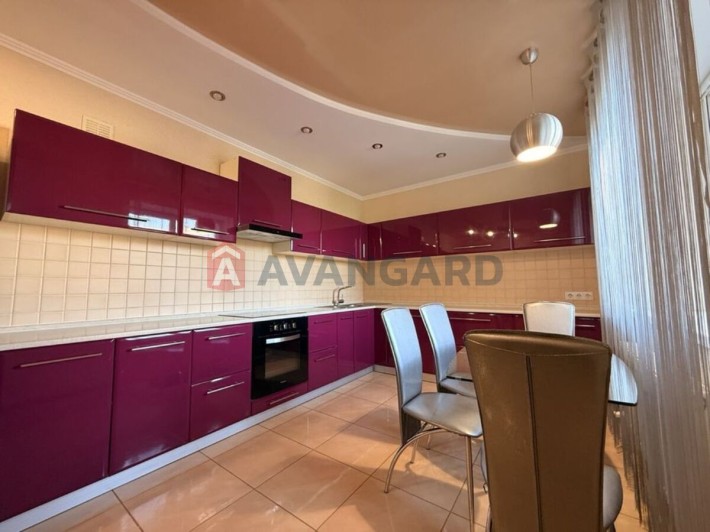 Продам просторную квартиру ЖК Кедрина 53-А - фото 1