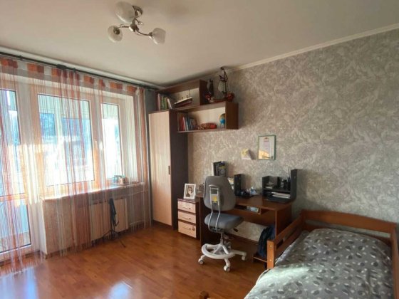 Продам 3 к на жм Победа/ Перемога (Героев / Б. Славы) Днепр