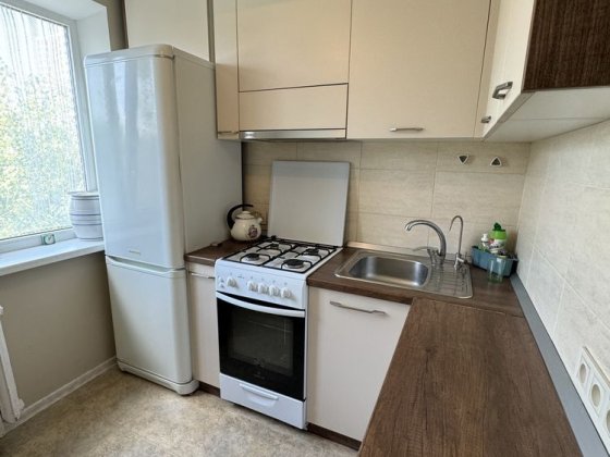 Продам 3к пр Петра Калнышевского ул Осенняя Днепр