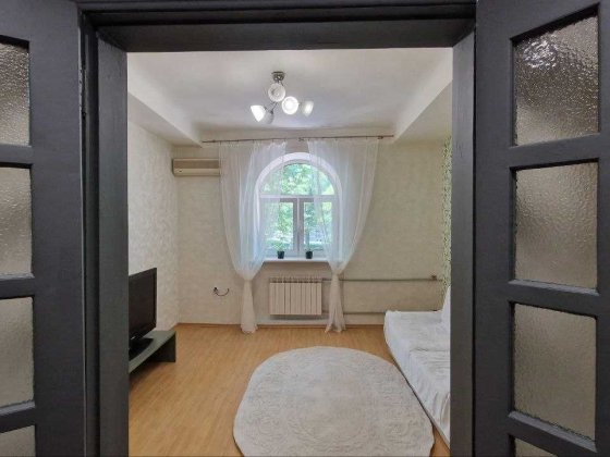 Срочно! Продам  2к Центр, Яворницького30. парк Шевченко Дніпро