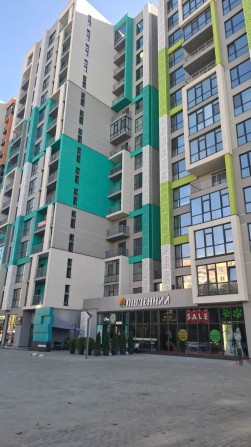 Продам  3х к.кв. 70м2  в новострое Победа - 6  ЖК Южный - фото 1