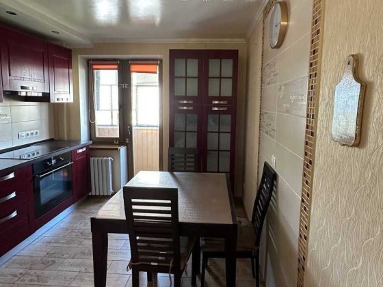 Продається 4-х кімнатна квартира на пр. Мануйлівському (Воронцова) Днепр