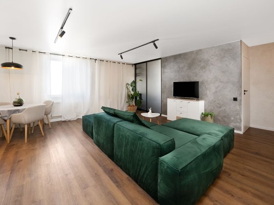 3 кімнатна дизайнерський ремонт 86 кв.м. Центр Тарновського Полуботка Чернигов