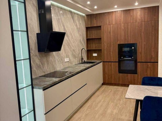 Продаж 2 кімнатної квартири Варшавський 2 Дизайнерський ремонт Киев