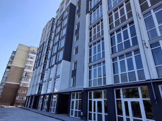 Новобудова 54м2  ЦЕНТР Продам 1 кім квартиру Чернигов